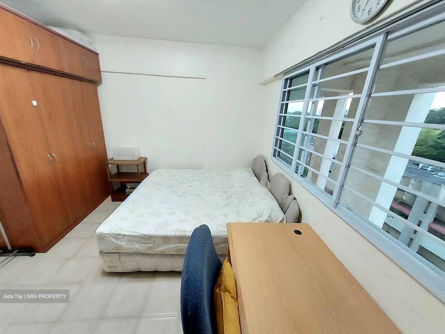 Blk 336 Jurong East Avenue 1 (Jurong East), HDB Executive #536820001